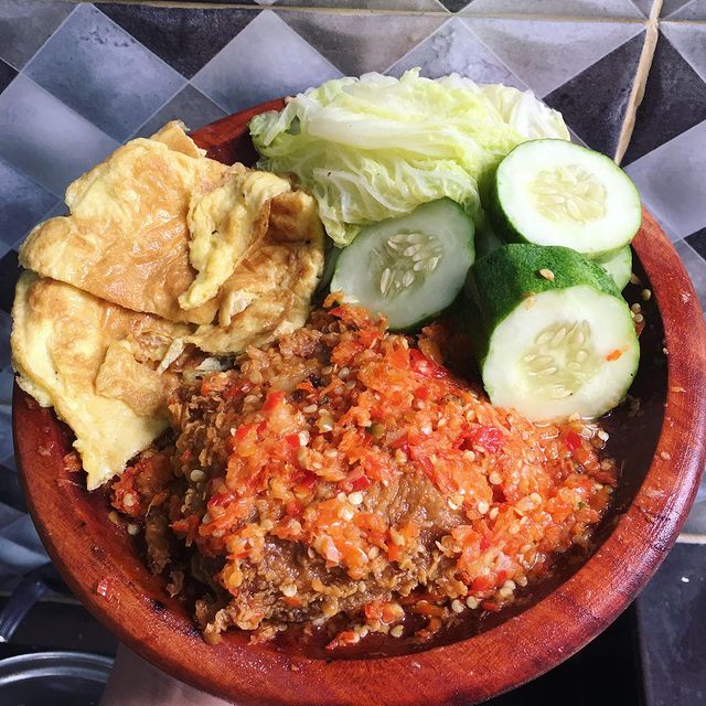 sambal ayam geprek bebas